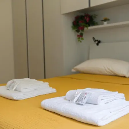 Modern Comfort In The Heart Of - Bemyhost Болонья